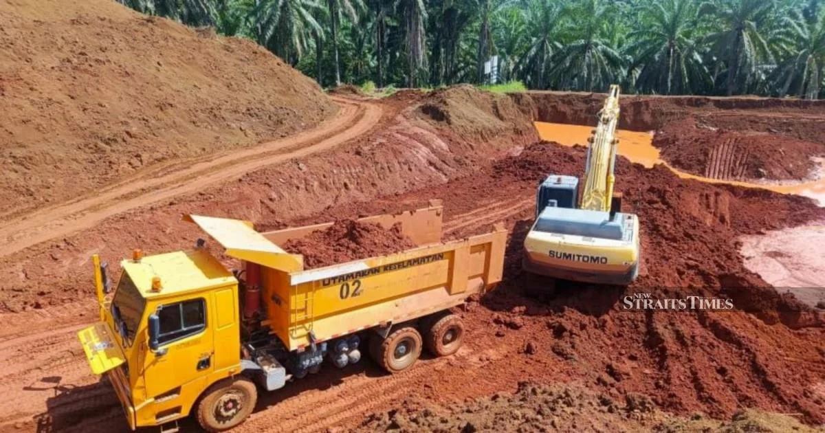 Two arrested in Marang over illegal silica sand operation worth millions
