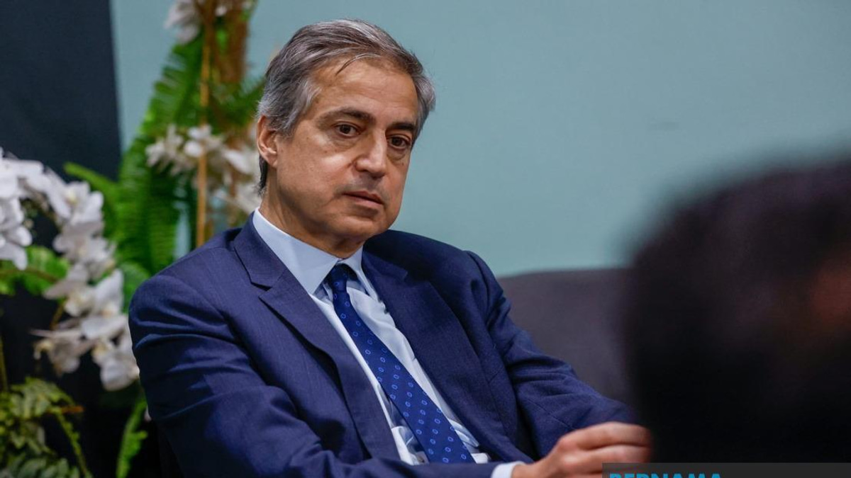 France and Malaysia Chart Closer Partnership as Global Tensions Mount