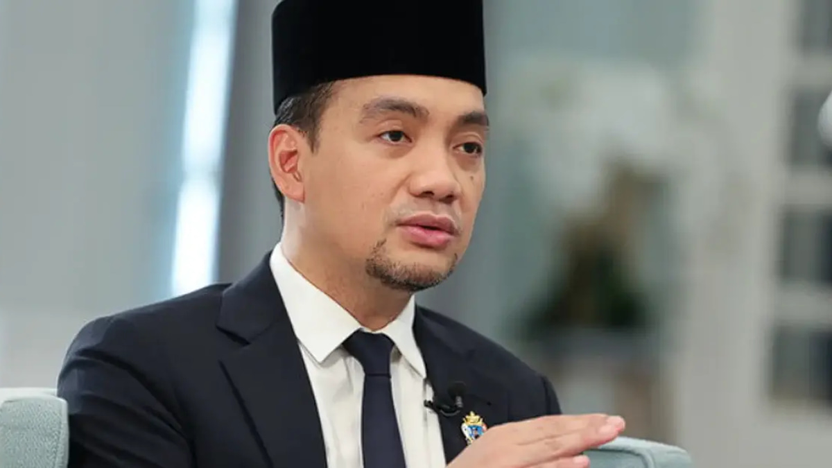 Johor's Caretaker Leader Clarifies Royal Assent Process as Constitutional, Not Political Interference
