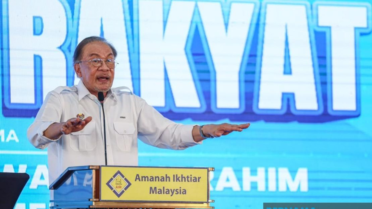 Political Rivals Threatened by Anti-Corruption Push, Says PM Anwar