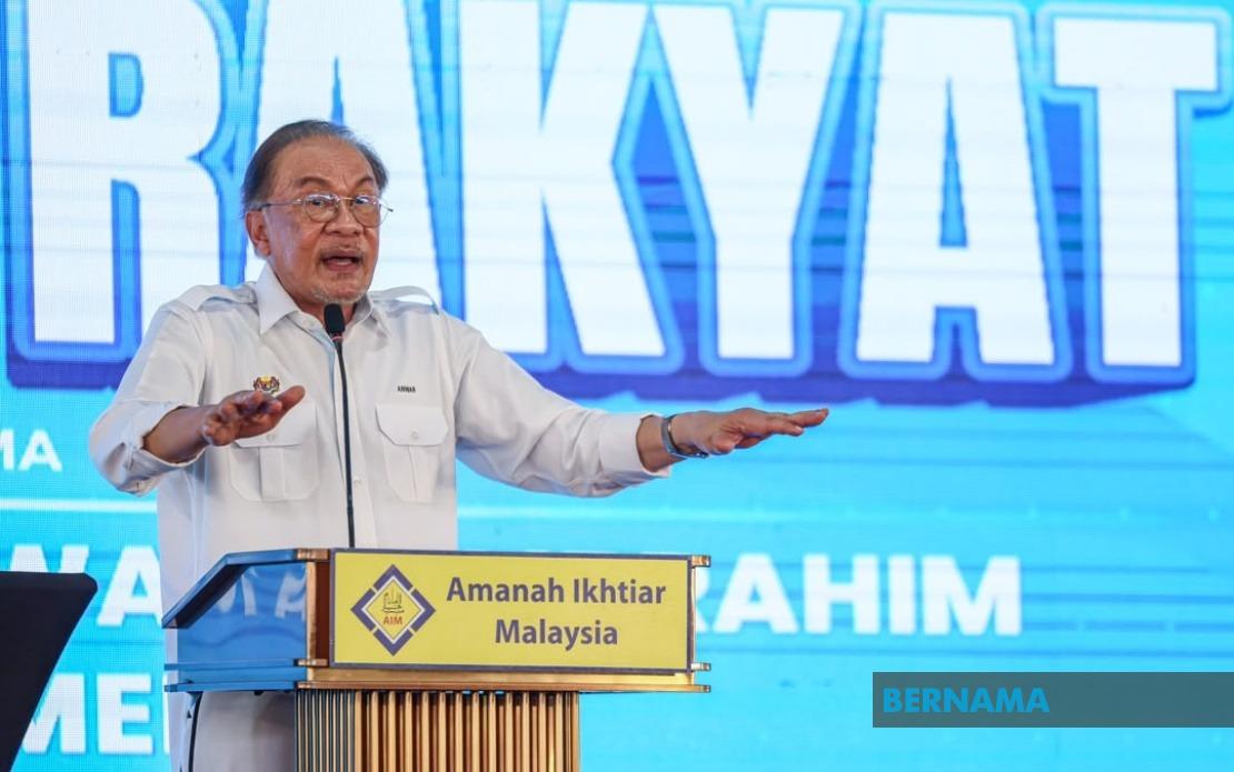 Political Rivals Threatened by Anti-Corruption Push, Says PM Anwar
