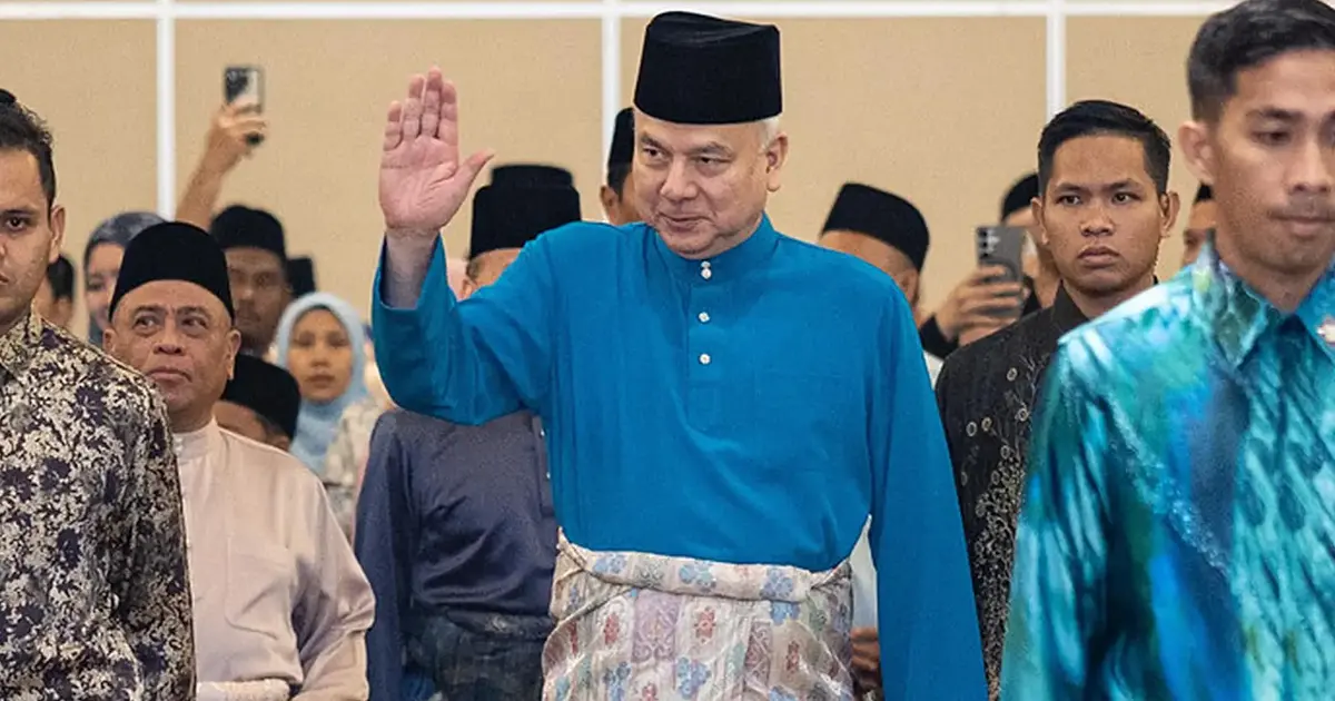 Sultan Nazrin Urges National Leaders to Avoid Hasty Decisions, Emphasises Unity
