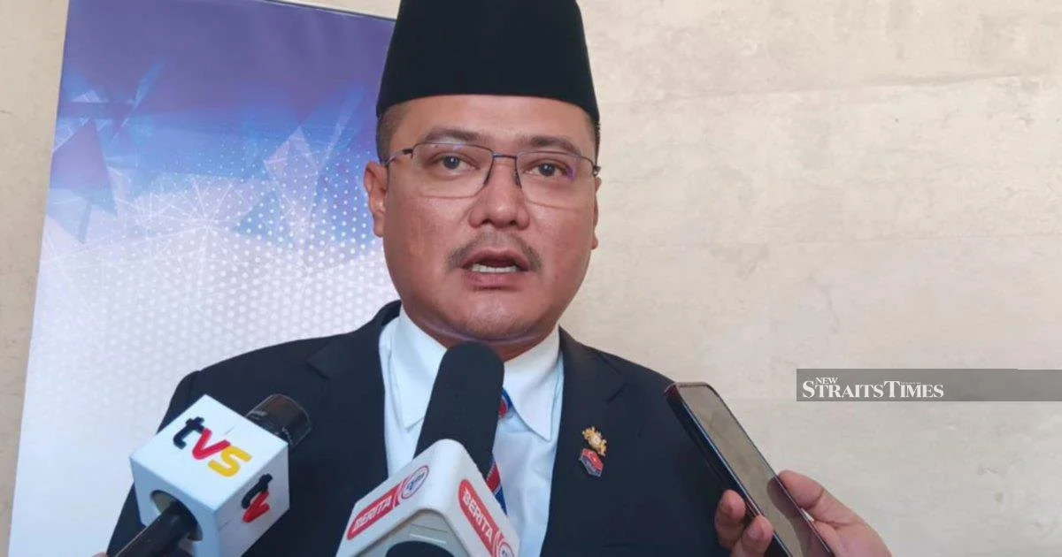 Johor BN Dismisses Puad's Palace Claims as 'Baseless' as Umno Youth Reports Escalate