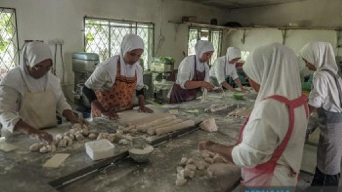 Malaysia Pushes Forward With 23 Halal Ingredient Initiatives To Reduce Import Reliance