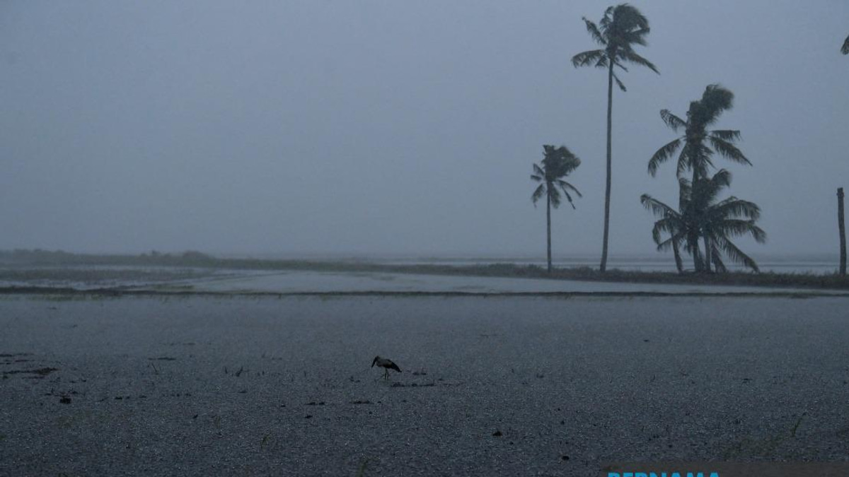 Thunderstorm Alert Issued for Six States and Labuan Until Early Afternoon