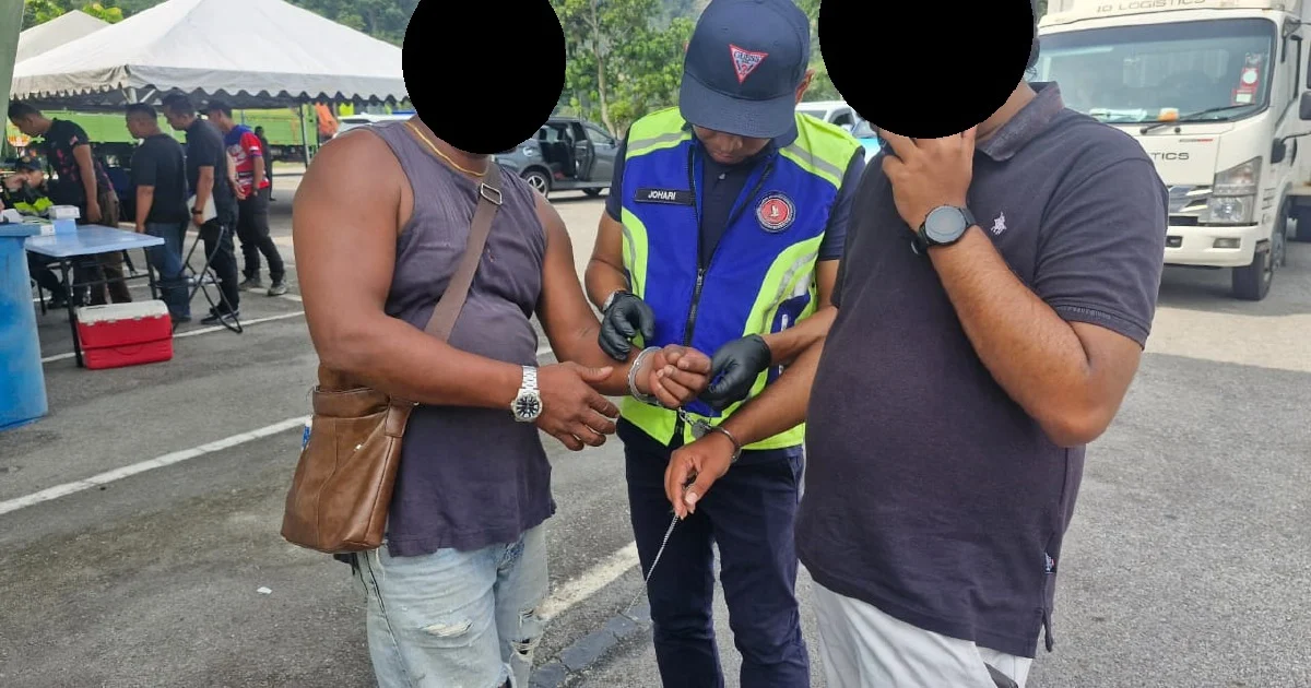 Timber Lorry Driver Arrested After Testing Positive for Methamphetamine and Cannabis at Gombak Toll Plaza