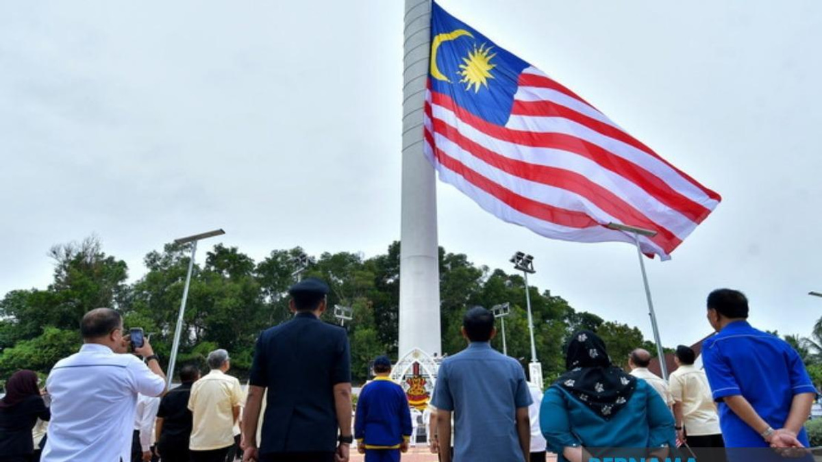 Sultan of Selangor Urges Malaysians to See Flag as Symbol of Shared Nationhood