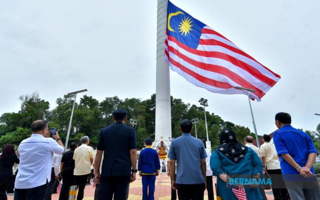 Sultan of Selangor Urges Malaysians to See Flag as Symbol of Shared Nationhood