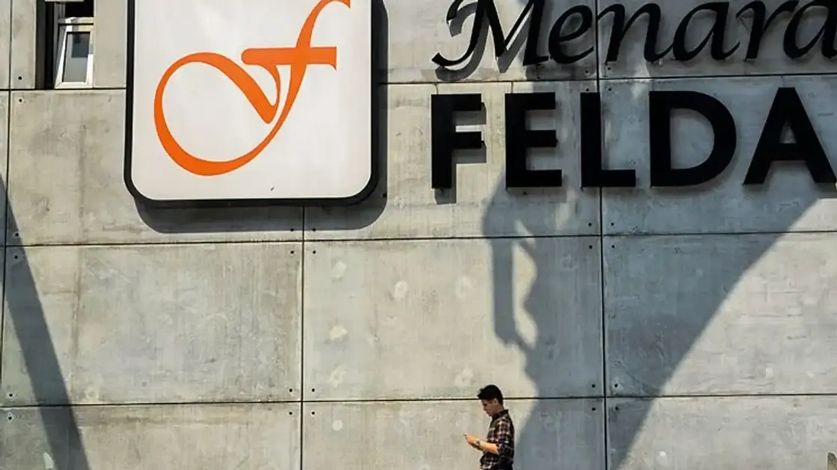 Anwar Says Mismanagement and Political Interference Cost Felda Nearly RM10 Billion