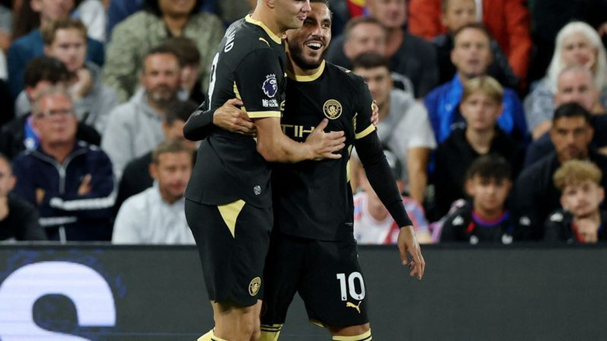 Manchester City brushes aside Crystal Palace with dominant 4-1 away victory