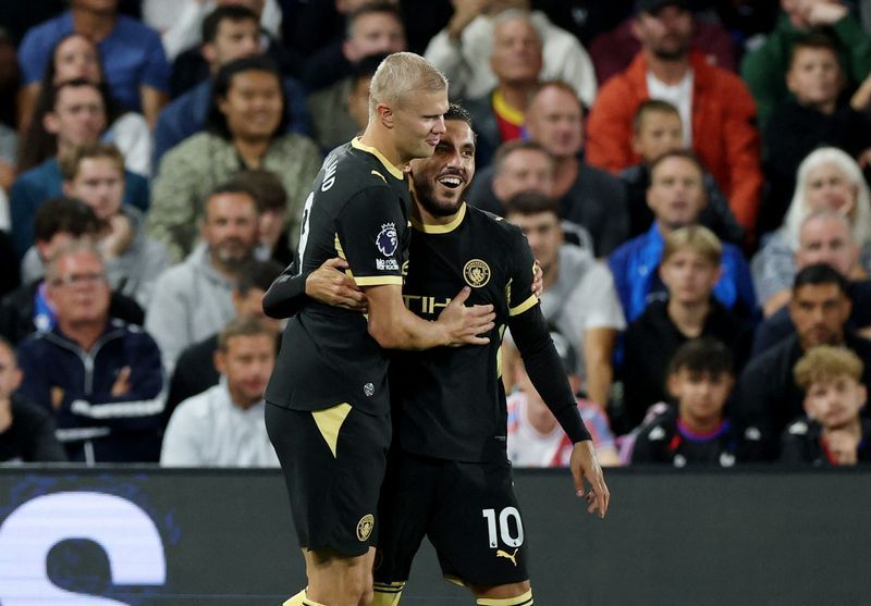 Manchester City brushes aside Crystal Palace with dominant 4-1 away victory