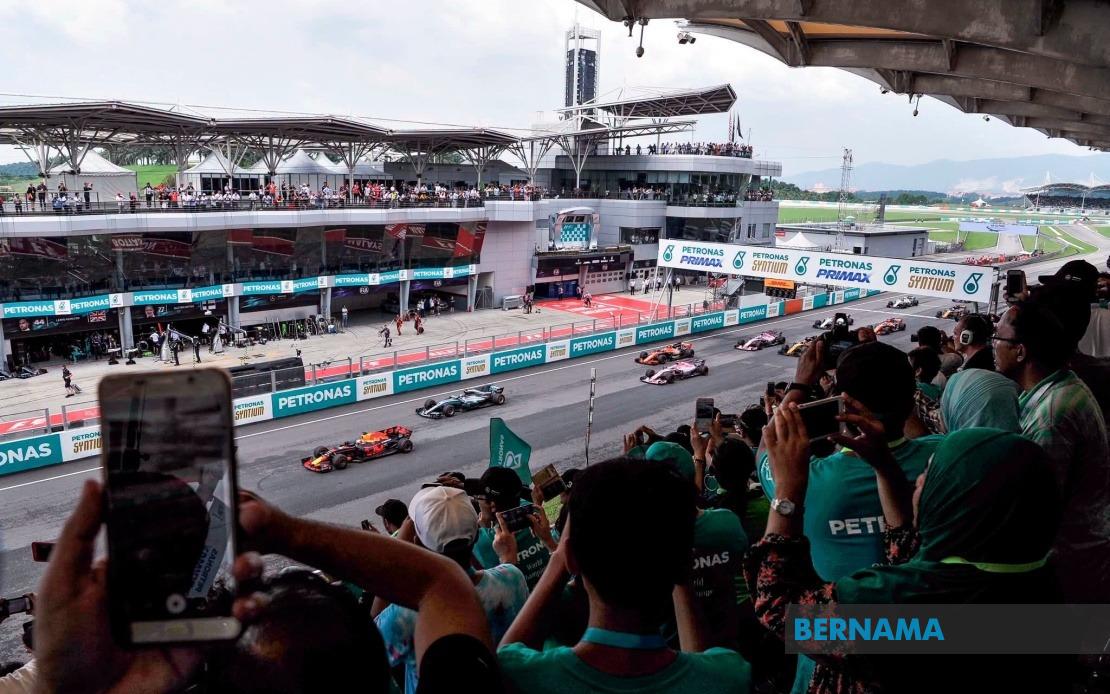 PM Anwar Launches Affordable MADANI F1 Tickets From RM200 for Malaysians