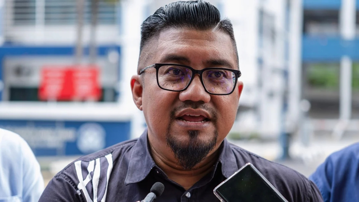 Chegubard Pleads Not Guilty to Sedition Charge Over Negri Royal Remarks