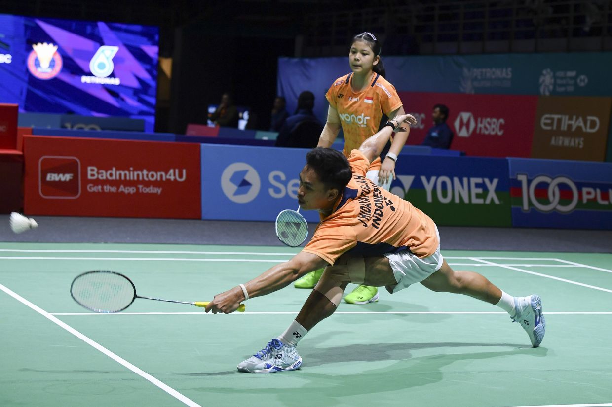 Indonesian badminton pairs pull out of worlds as match-fixing inquiry widens