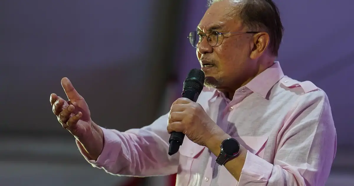 Anwar Clarifies Development Funds Are For Communities, Not Politicians