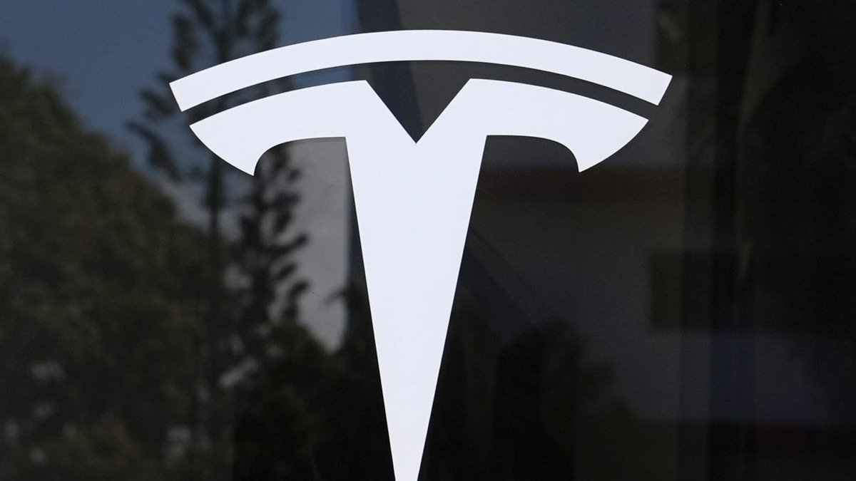US Safety Investigation Clears Tesla's Self-Driving System in Fatal Texas Crash