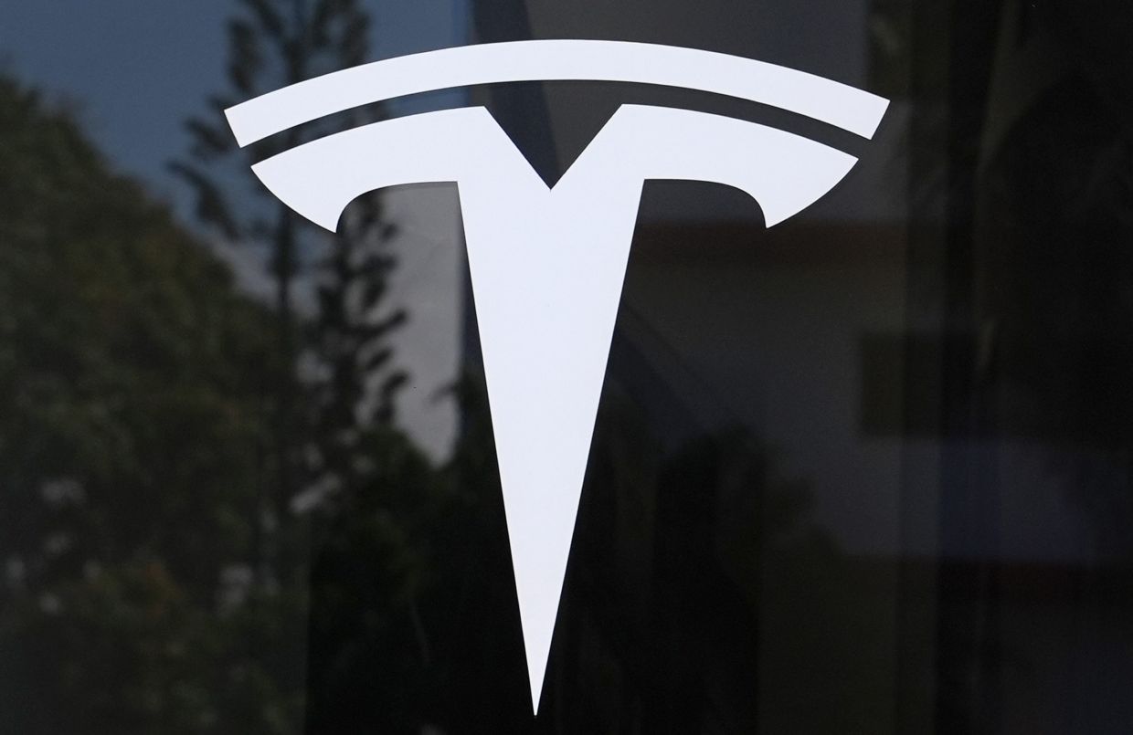 US Safety Investigation Clears Tesla's Self-Driving System in Fatal Texas Crash