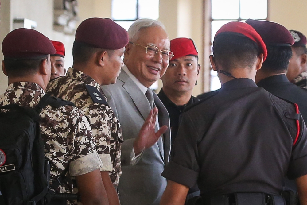 Najib to Undergo Heart Procedure at Serdang Hospital Next Week