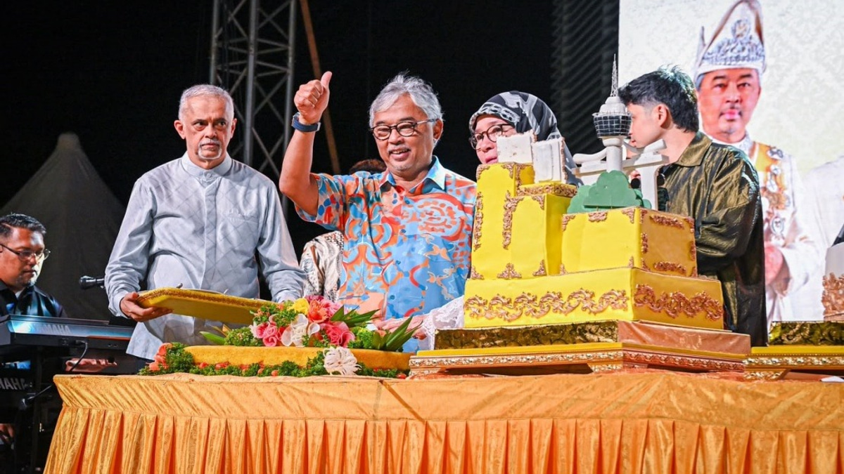 Sultan Abdullah, Tengku Ampuan Officiate Kuantan 188 Festival Celebrations