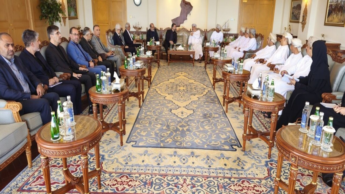 Iran and Oman Launch Joint Committee to Manage Strait of Hormuz