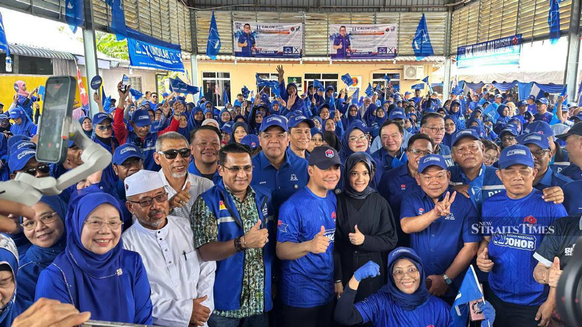 PAS Division Leaders Attend BN Event in Batu Pahat, Signalling Closer Ties Ahead of Johor Vote