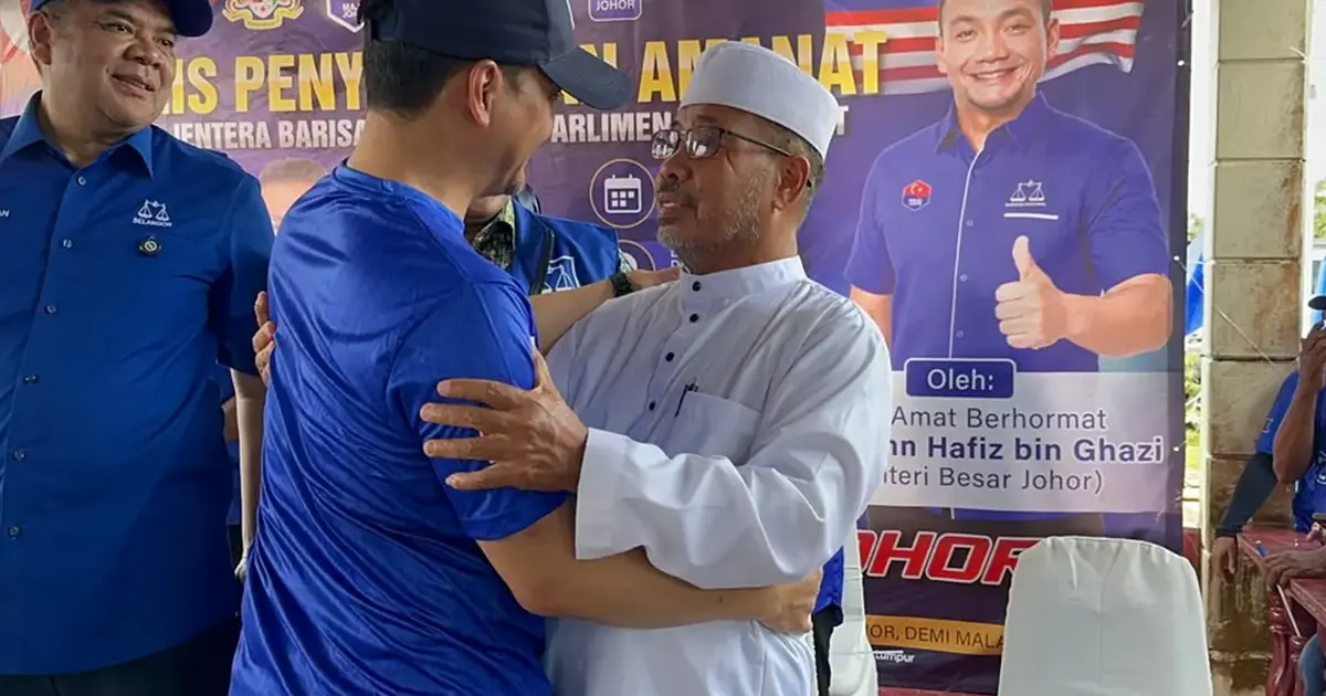 PAS Leaders' Presence at Batu Pahat BN Event Signals Shifting Coalition Dynamics