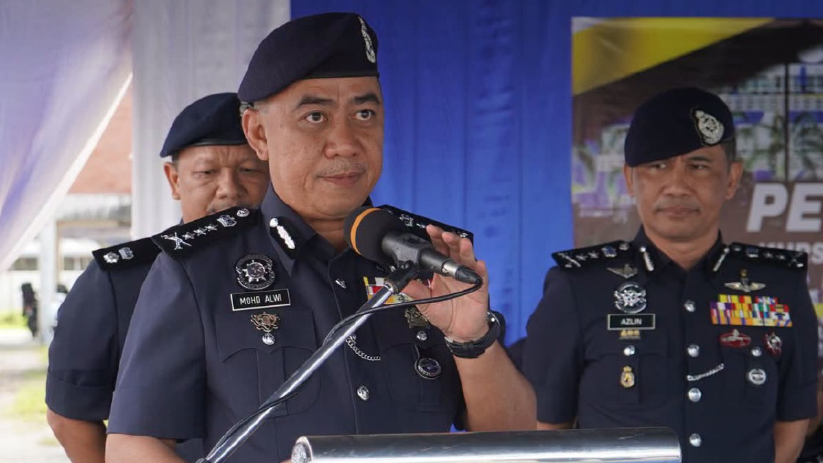 Police dismantle major online scam network, nabbing 18 Chinese nationals in Ipoh raids