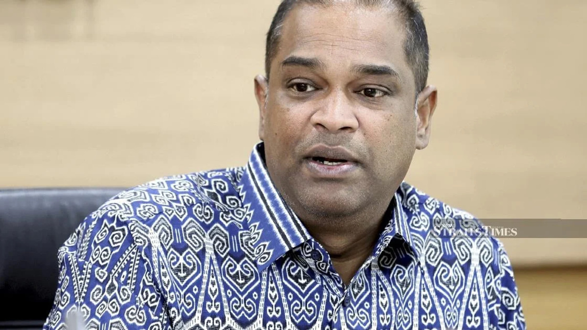 PKR leader urges politicians to shield royal institution from election campaigning