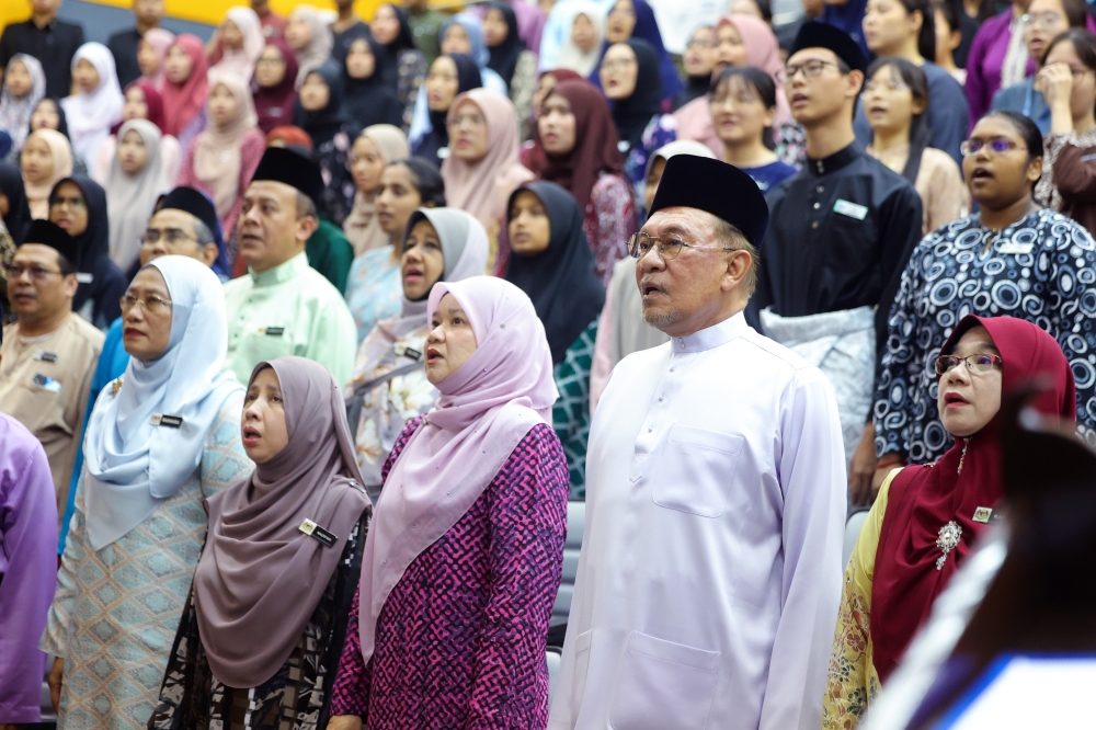 Reform Momentum Hinges on Overcoming Entrenched Resistance, Says Anwar