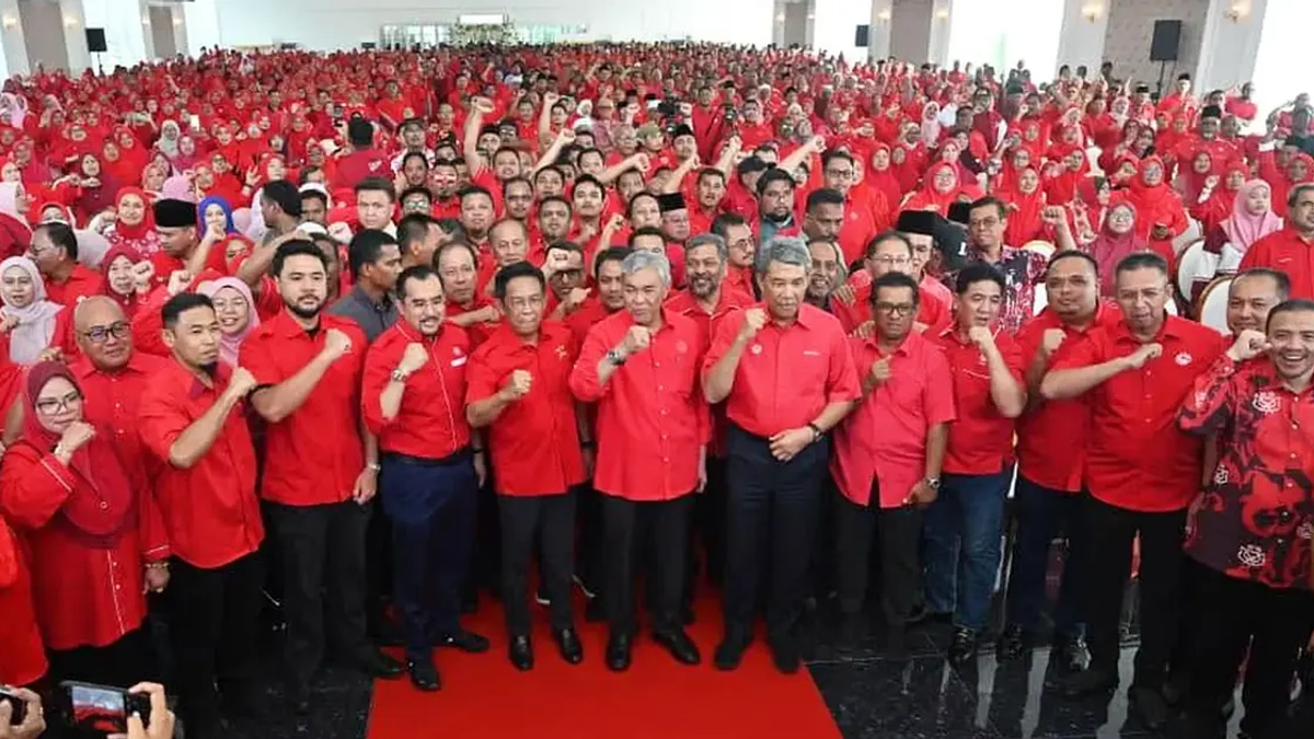 Zahid Delegates Negeri Sembilan Seat Negotiations to Tok Mat as BN Prepares Candidate Strategy