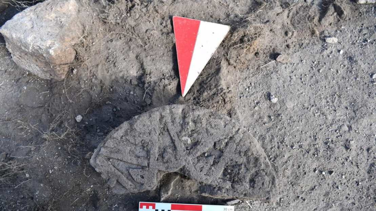 Inscribed Stone Bearing Prophet Muhammad's Name Found at Ani Archaeological Site in Türkiye
