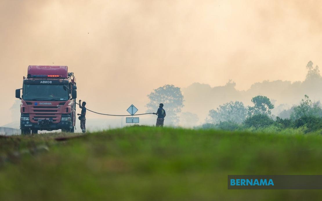 Firefighting Operations Contain Over Half of Punggai-Sebana Cove Peatland Blaze