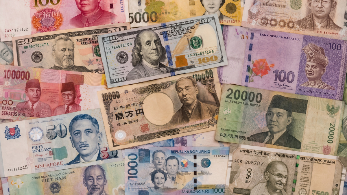 Asian Markets Tumble as Middle East Tensions Drive Oil Spike and Currency Weakness