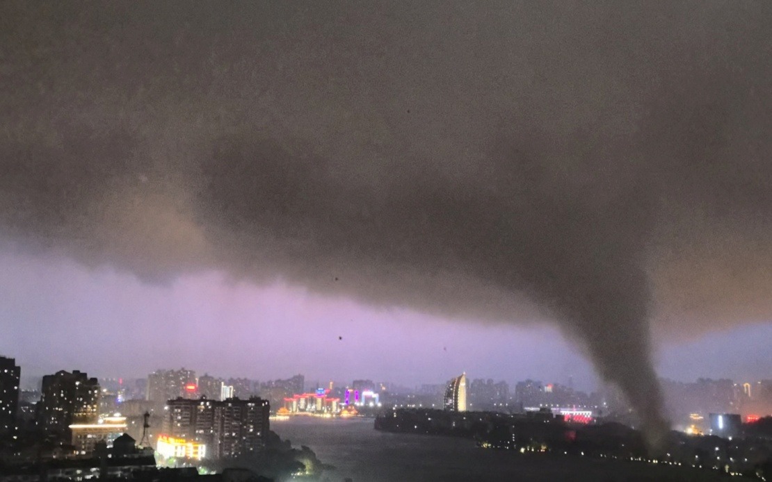 Severe Storms Leave 11 Dead, One Missing in China's Hubei Province