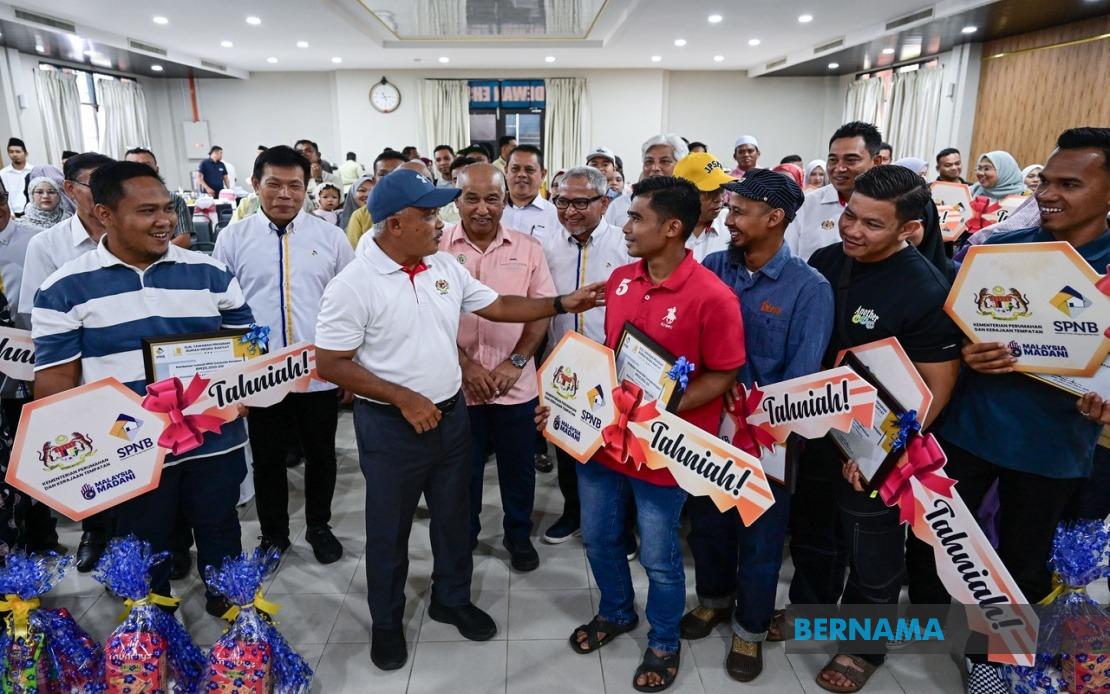 MADANI Government Delivers 50 Affordable Homes to Terengganu Families Under RMR Scheme