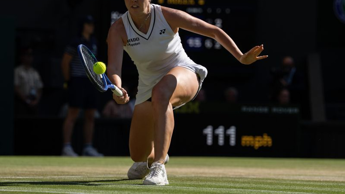 From Heartbreak to Glory: How Czech Teen Noskova Conquered Wimbledon's Mental Mountain