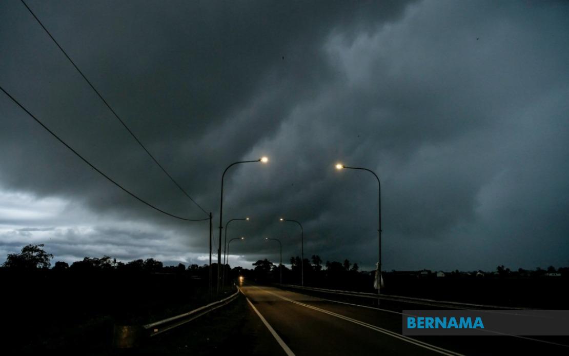 Severe Weather Alert Across Nine States and Labuan as Thunderstorms Expected Throughout Evening