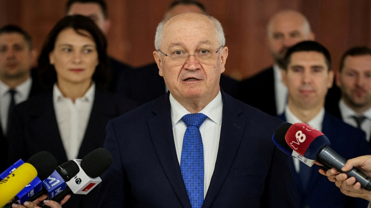 Moldova's PM Alexandru Munteanu Steps Down Over Principle Concerns