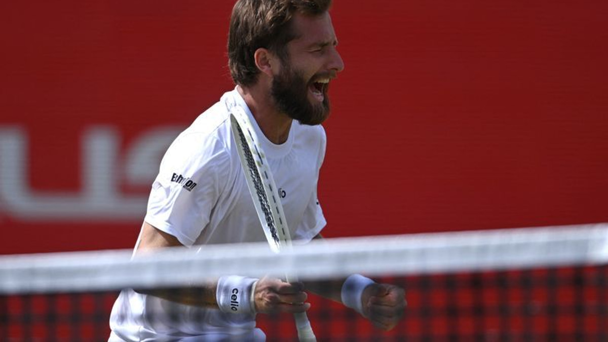 Moutet's Queen's Winnings Wiped Out After On-Court Profanity Fine