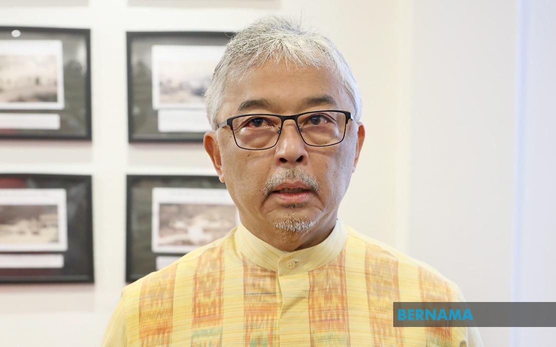 Pahang Ruler Marks Sekolah Sultan Ahmad's Centenary, Emphasises Education for Disadvantaged