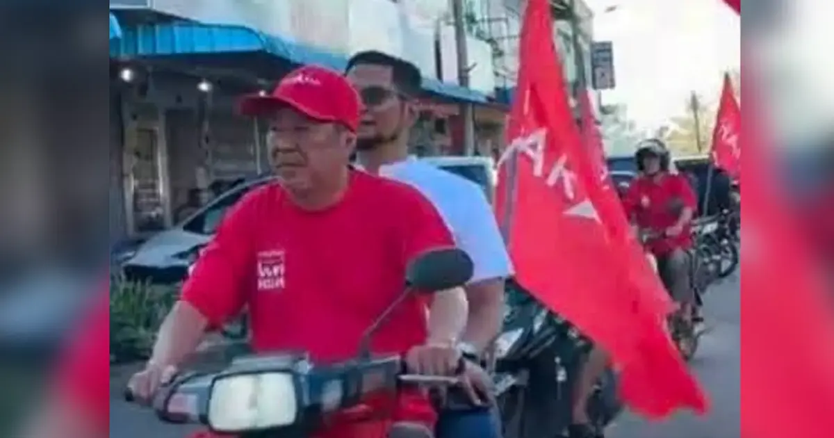 Transport Minister Loke Slams PKN Members for Flouting Helmet Laws