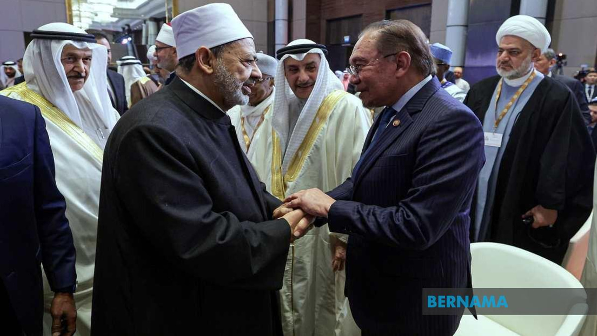 PM Anwar Praises Al-Azhar Grand Imam As Champion Of Muslim Moderation And Interfaith Harmony