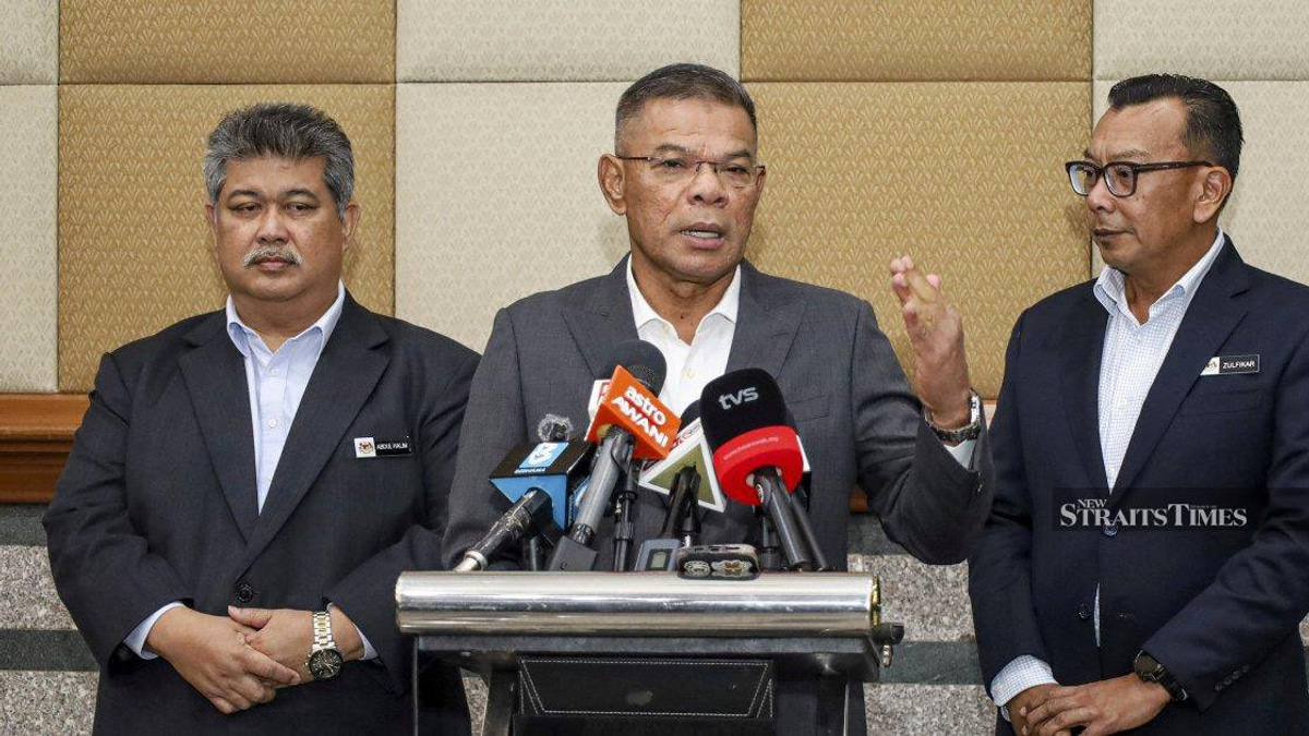 Police have zero tolerance for misconduct, says Saifuddin after 12 officers arrested in extortion probe