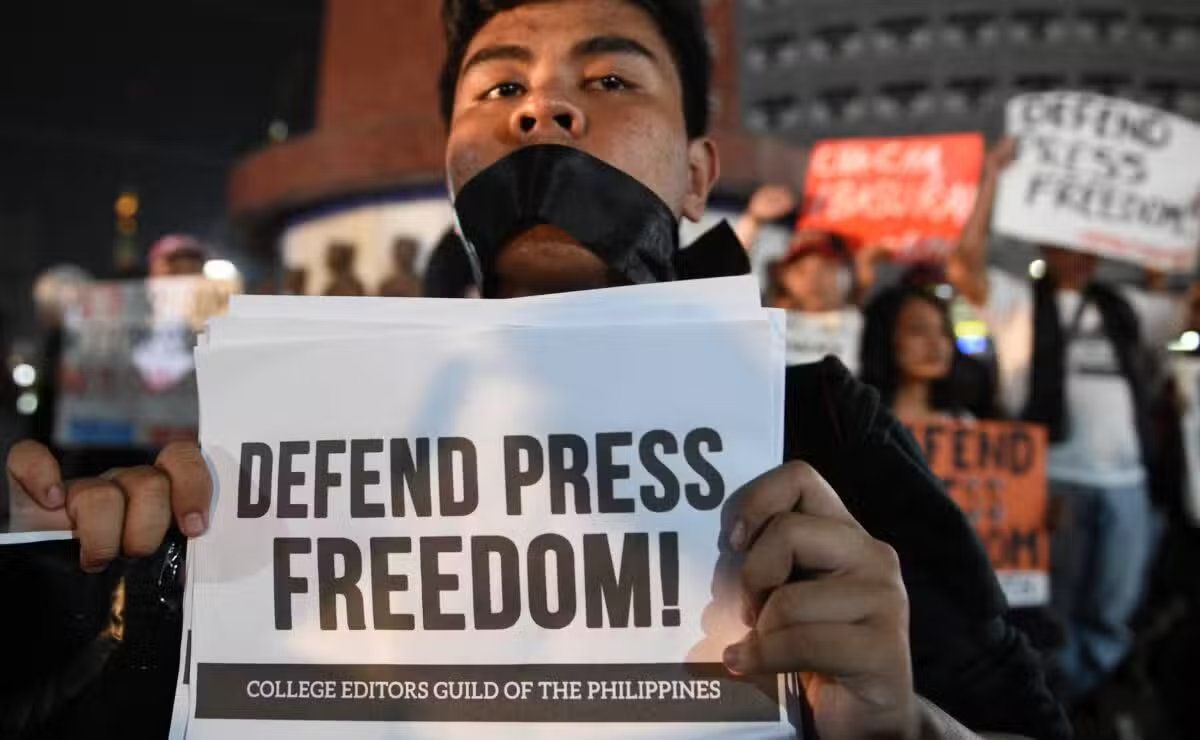 Philippines' Community Journalists Bear Brunt of Rising Press Attacks