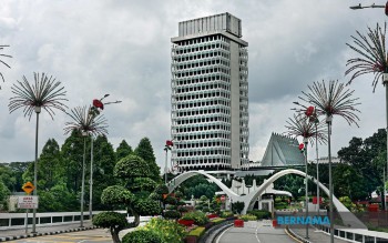 Government Defends Asset Recovery Trust Use for 1MDB and SRC Debt Repayment