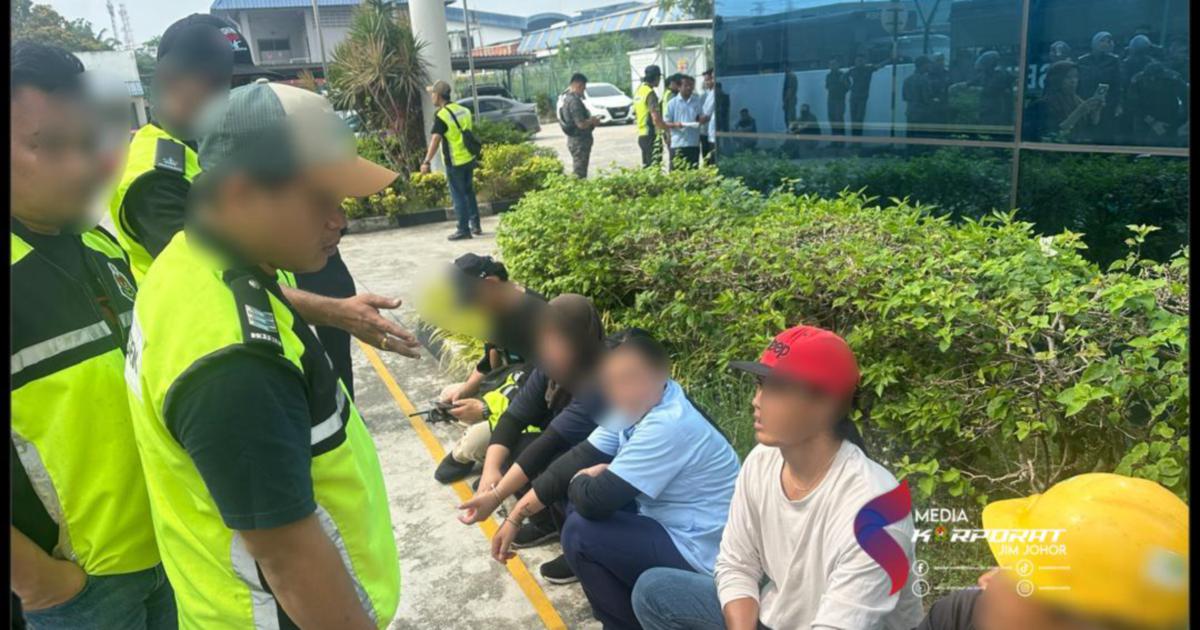 HR Officer and 80 Foreign Workers Arrested in Major Johor Immigration Crackdown