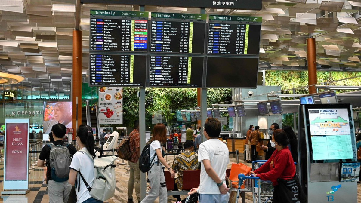 Singapore jails Hong Kong mother and son for violent Changi Airport altercation