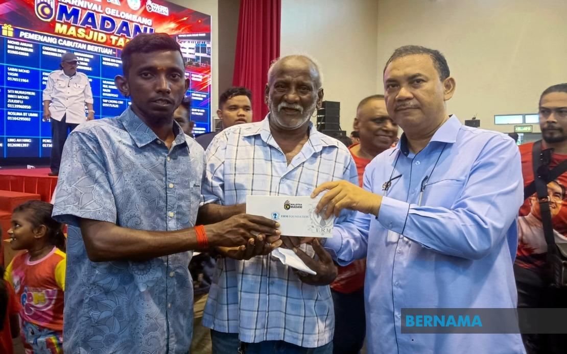MADANI Carnival Delivers Cash Aid to 2,000 Vulnerable Families in Masjid Tanah