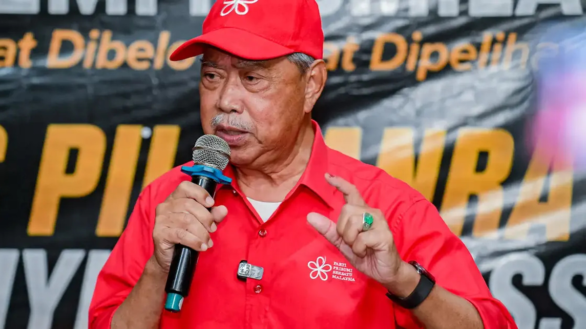 Muhyiddin Defends Bersatu's Election Role After Khaled Criticism
