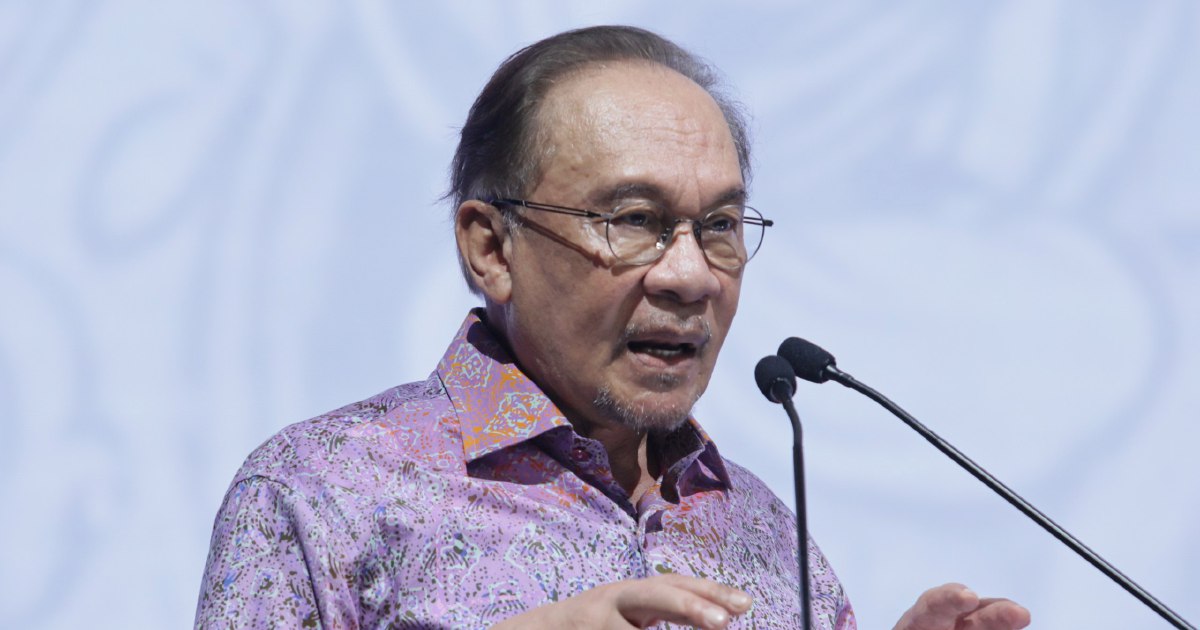 PM Anwar Orders Swift Aid Coordination for Nepal and India Following Catastrophic Floods